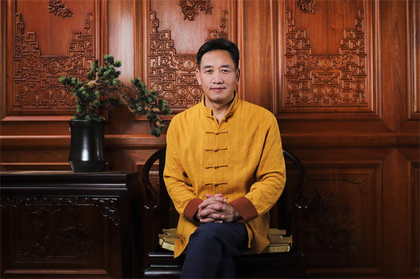 紅木整裝大師陳新平，以匠心鑄就行業(yè)傳奇